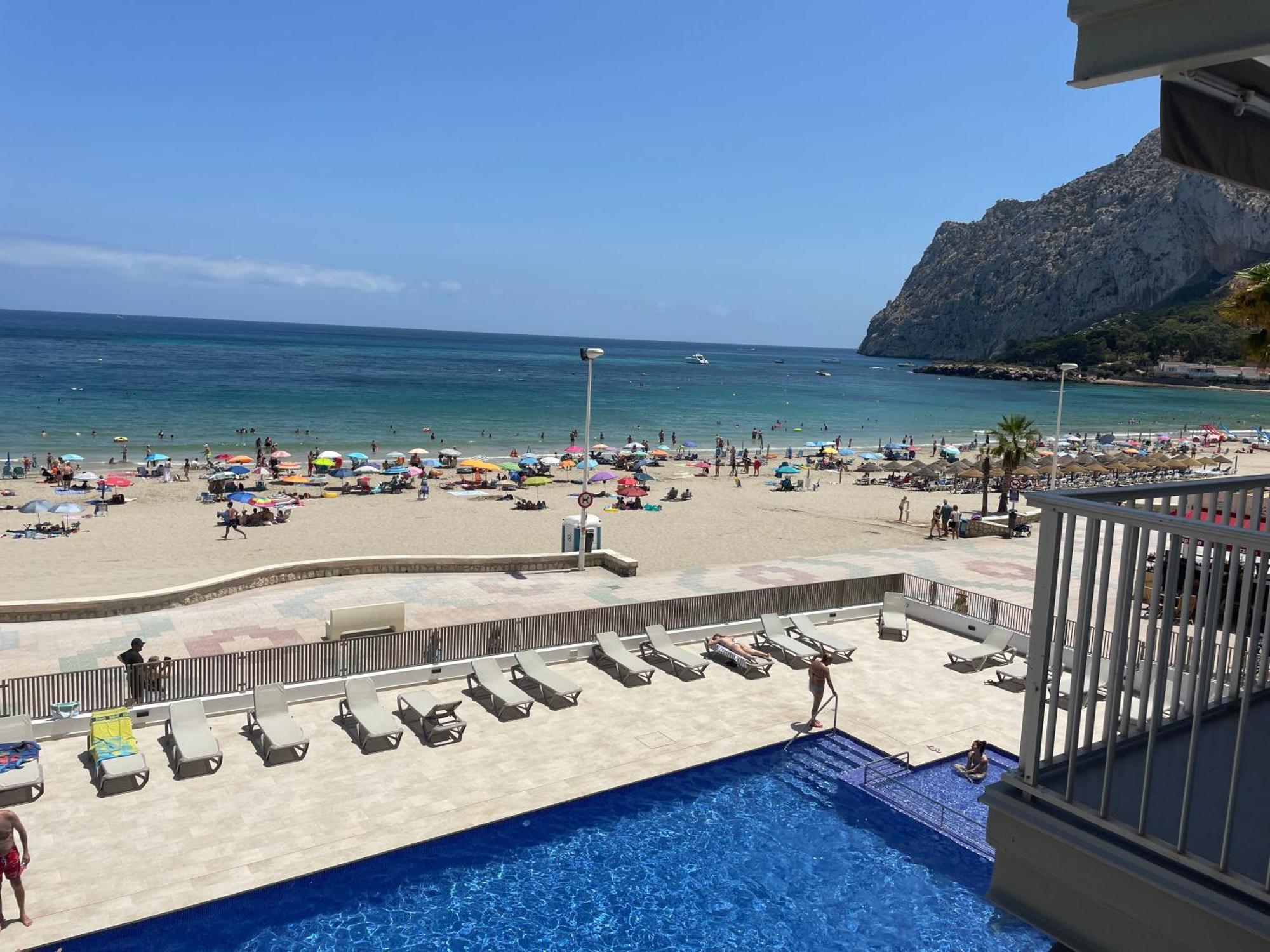 Medi Playa Primera Linea Con Piscina Calp Dış mekan fotoğraf