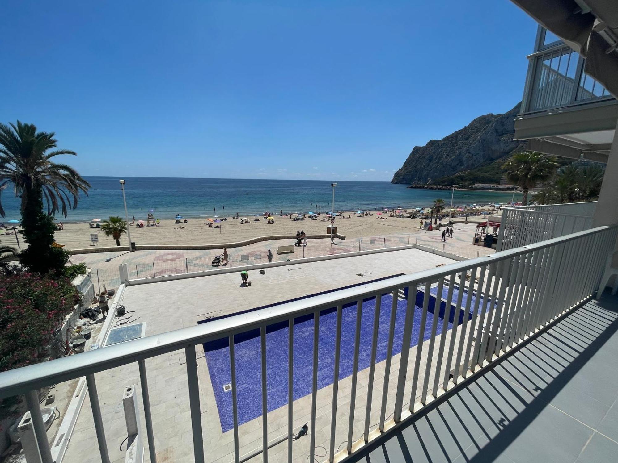 Medi Playa Primera Linea Con Piscina Calp Dış mekan fotoğraf